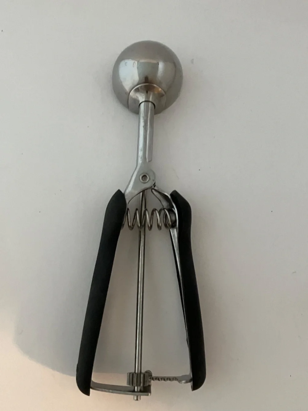 OXO 1189660 Good Grips Cookie Scoop, Medium 1 1/2 Tbsp, Stainless Steel MINT